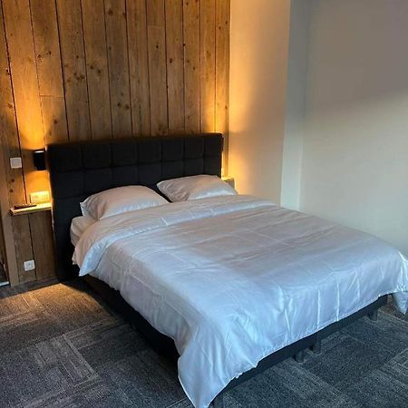 Nieuwe Kamer In Centrum Brugge Met Badkamer ! מראה חיצוני תמונה