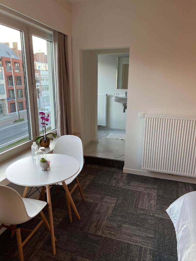 Nieuwe Kamer In Centrum Brugge Met Badkamer ! מראה חיצוני תמונה